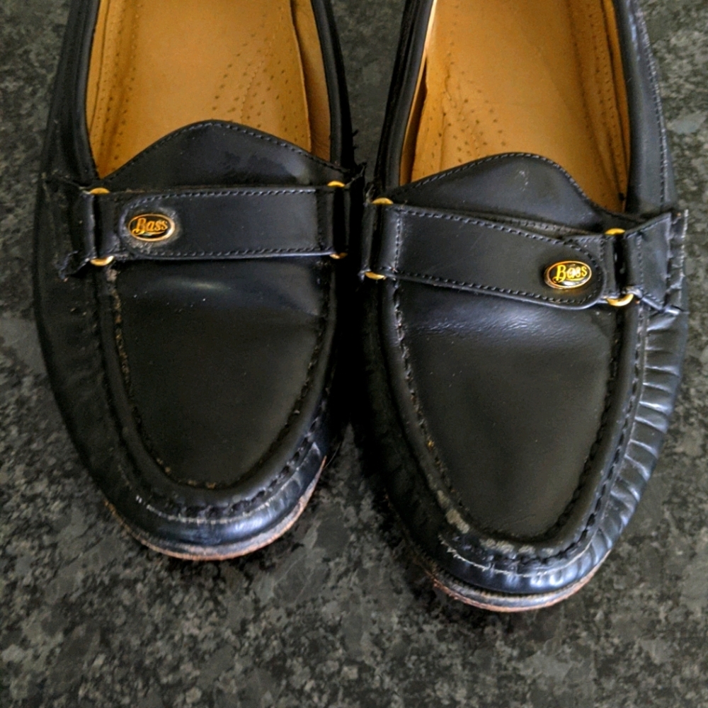 Dress shoes